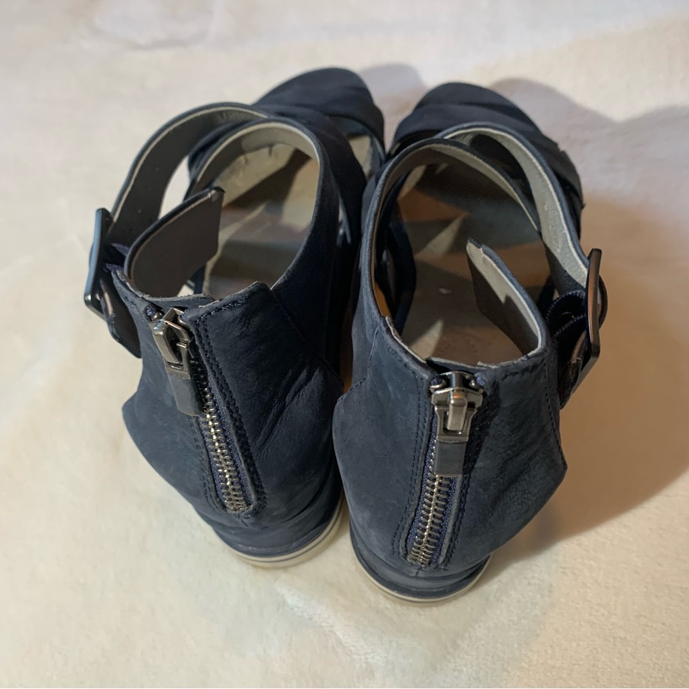 Eileen Fisher Blue Strappy Suede Platform Sandals Size 6 - Picture 8 of 10